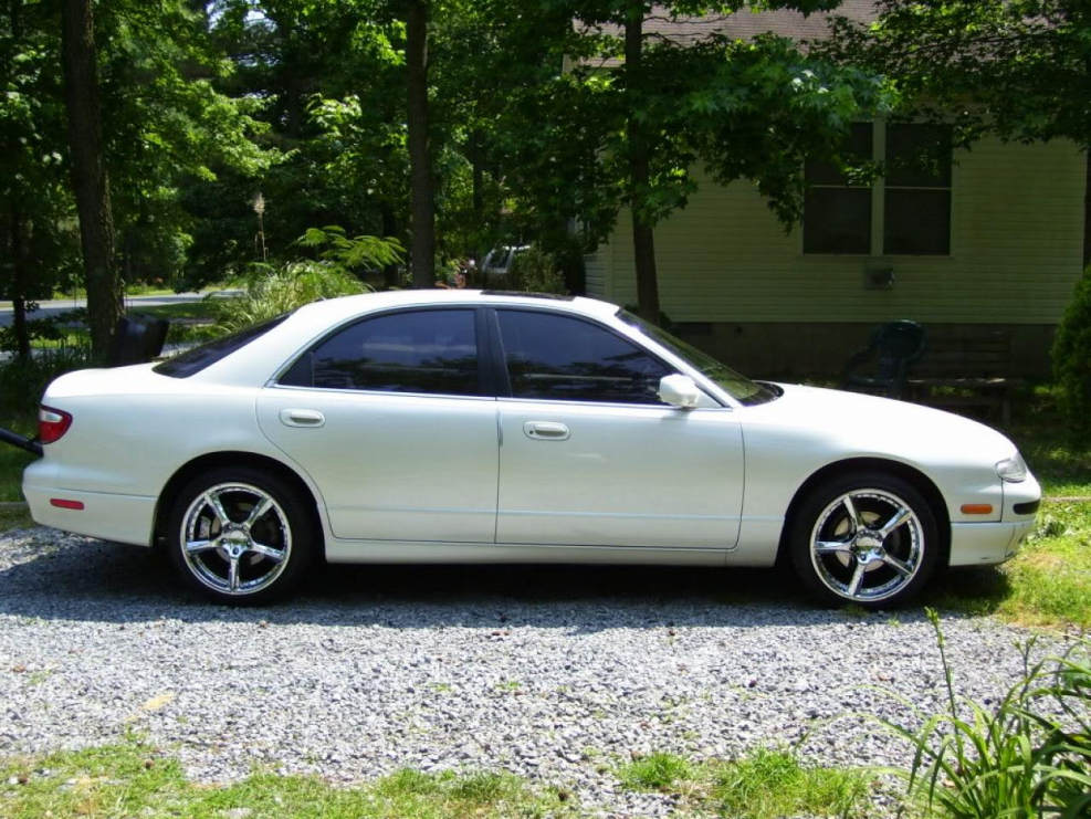 Mazda Millenia 2000