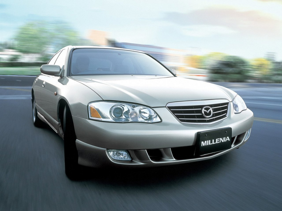 Mazda xedos 9, 2000