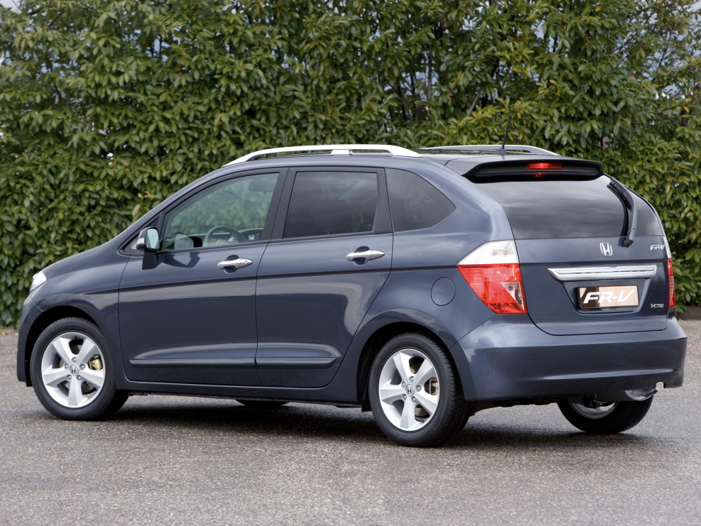 Honda. Fr-v 2004