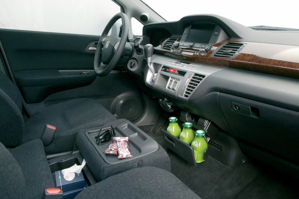 Honda fr-v салон 2006