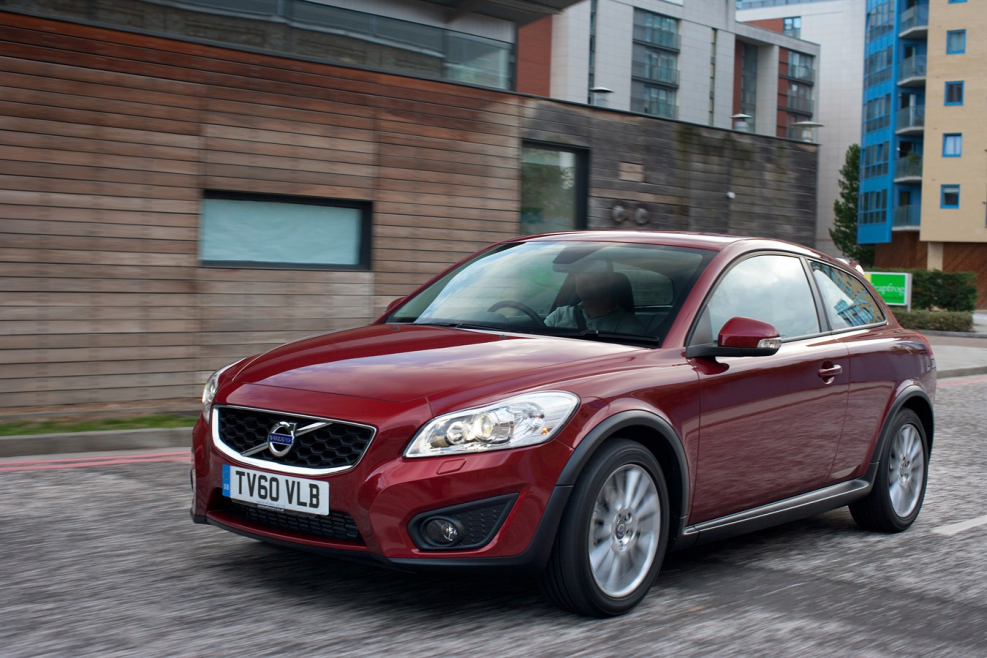 Volvo c30 купе