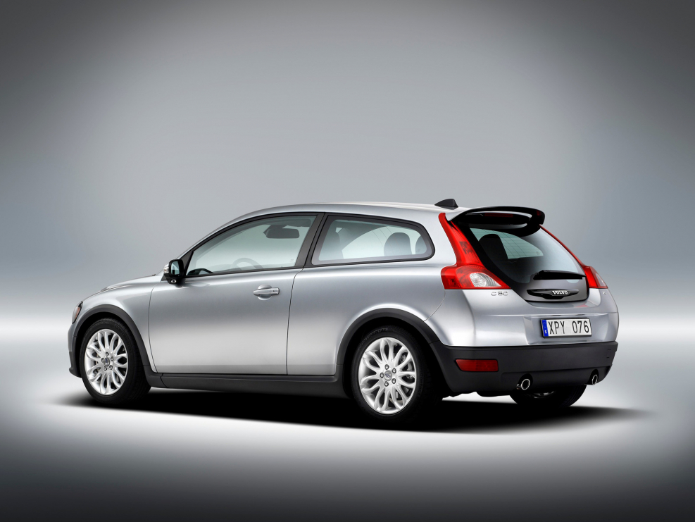Volvo s30 хэтчбек