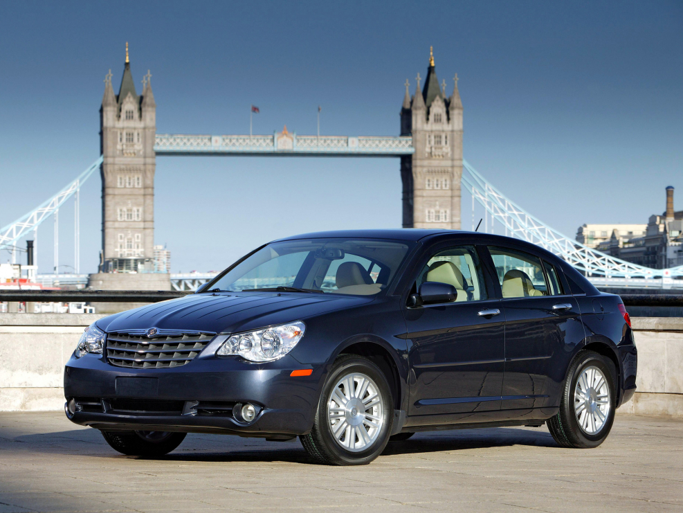Седан Chrysler 2010