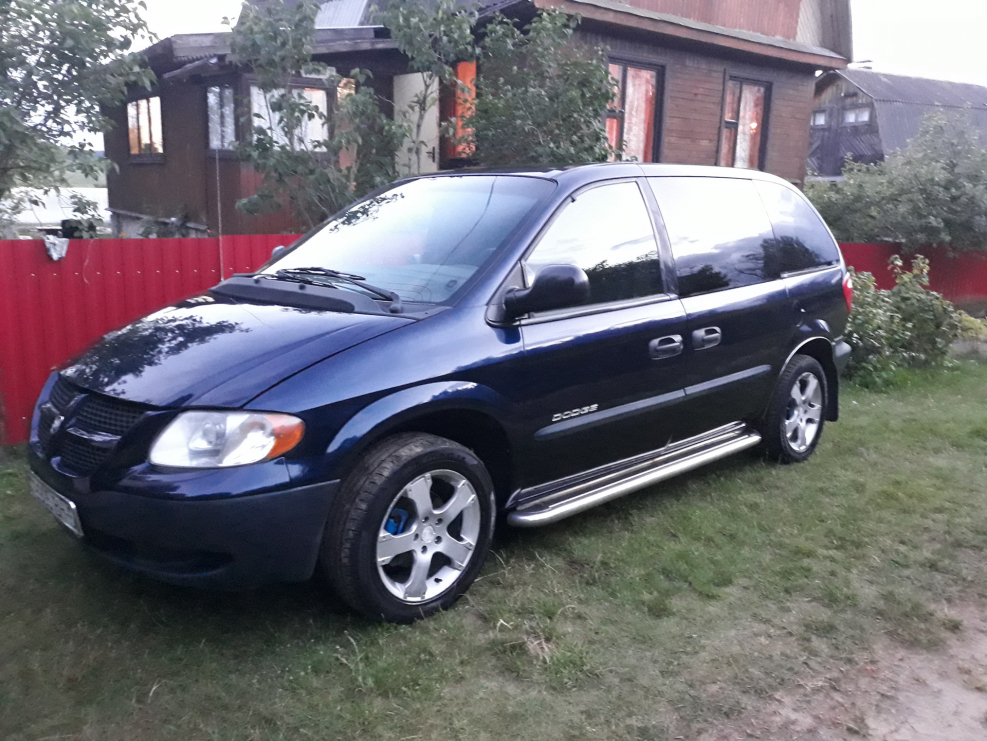 Тюнингованный dodge Caravan 2002