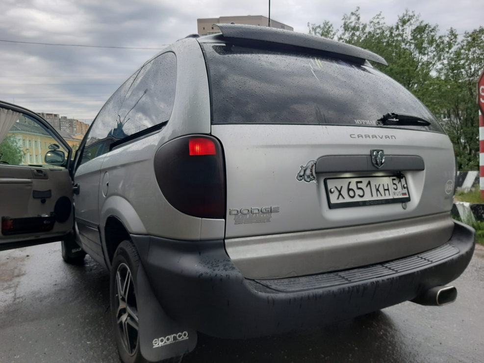 Додж Караван 2 черный