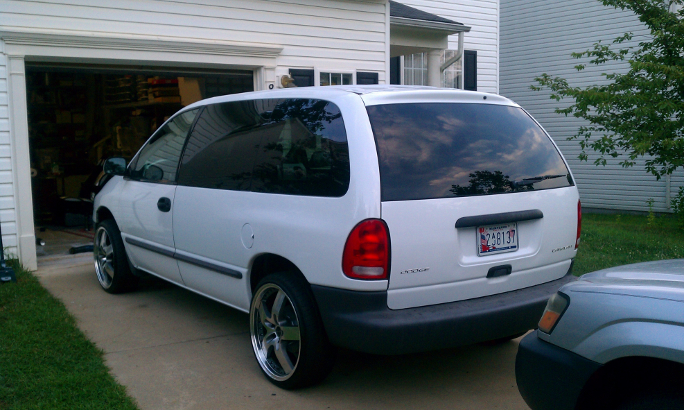 Dodge Caravan r18