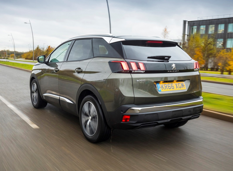 Peugeot 3008 2021 салон