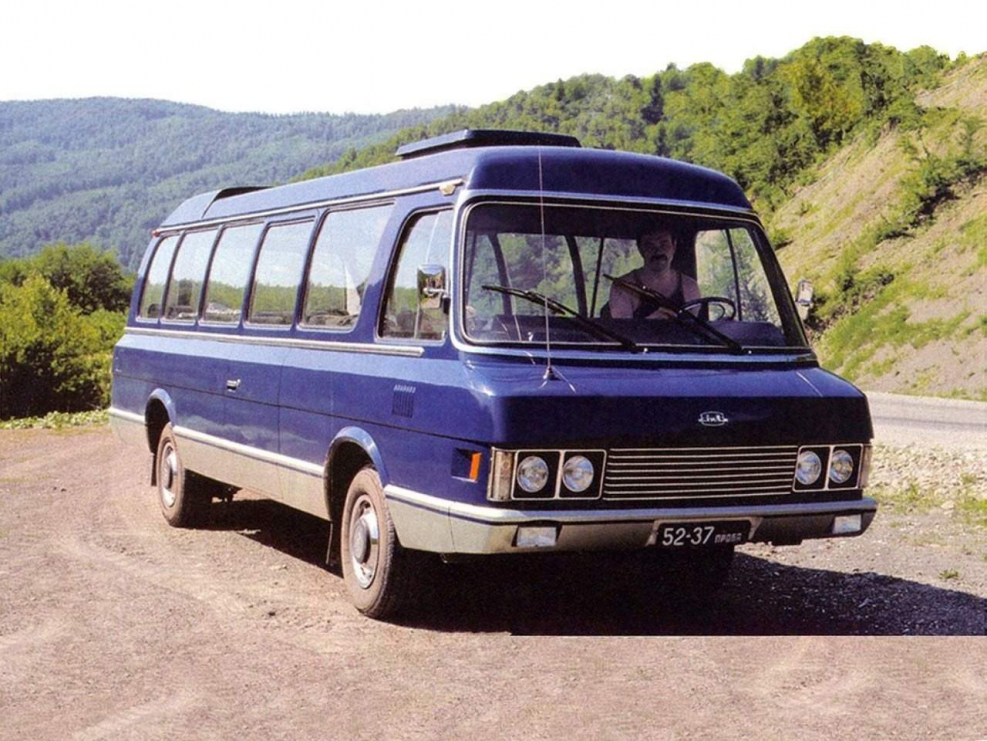ЗИЛ-3207 Юность