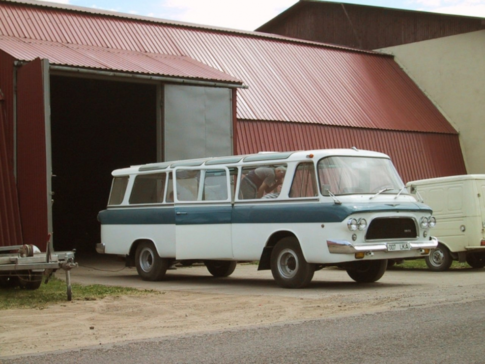 ЗИЛ-118 Юность