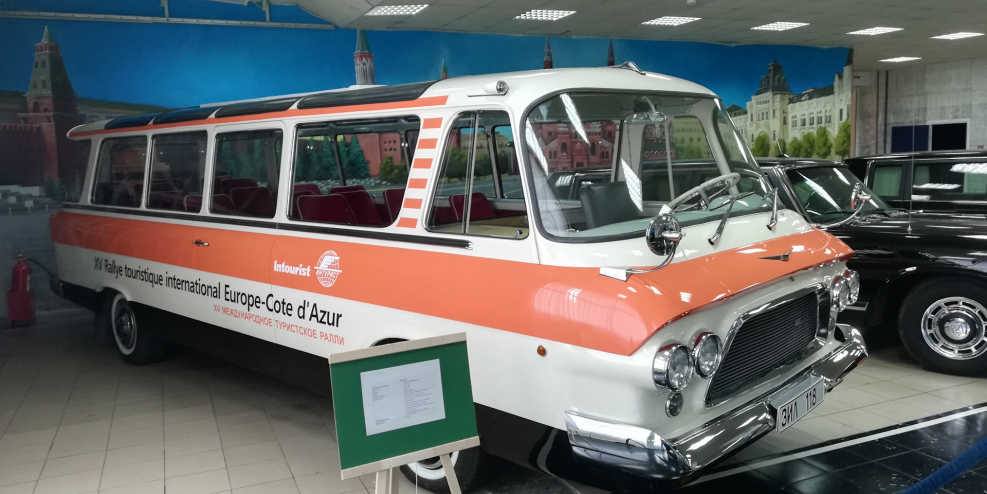 ЗИЛ-118к «Юность» синий