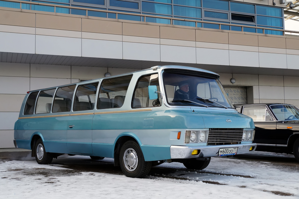 Микроавтобус Юность ЗИЛ-118