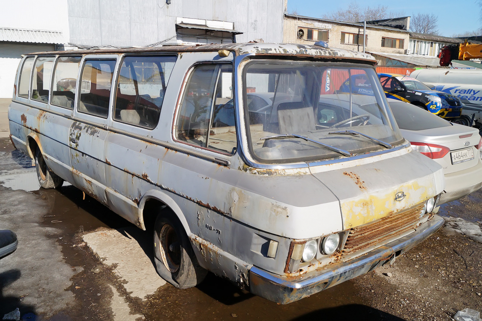 ЗИЛ-3207 Юность