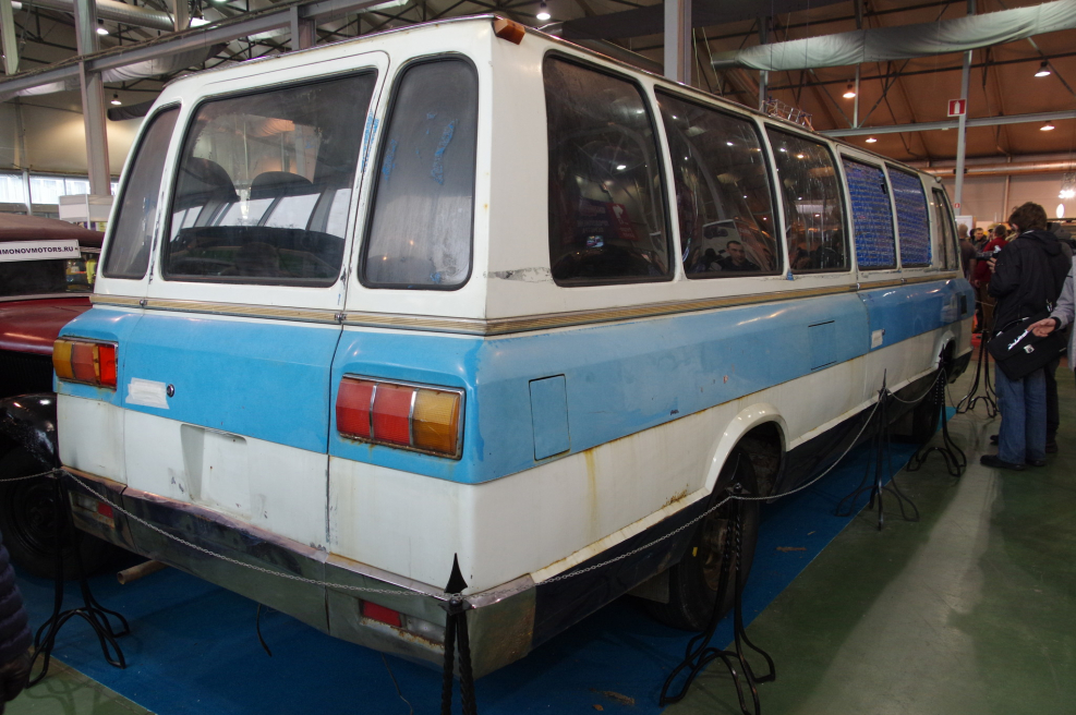 ЗИЛ-111 Юность