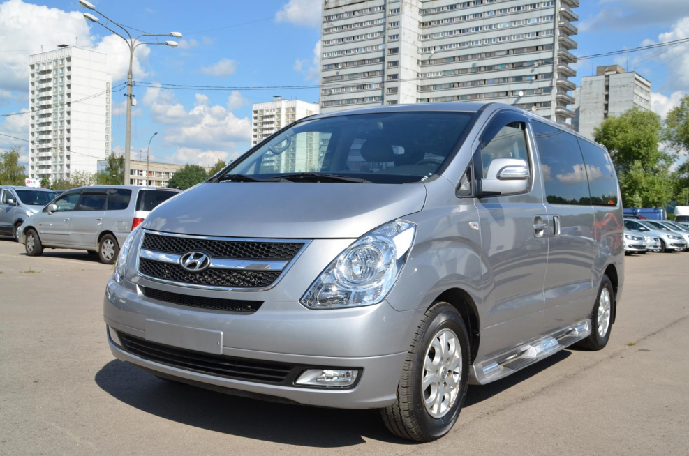 Hyundai Starex 2