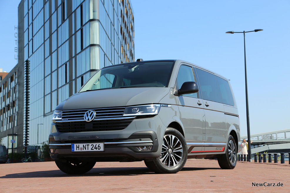 Volkswagen Multivan 6.1 белый