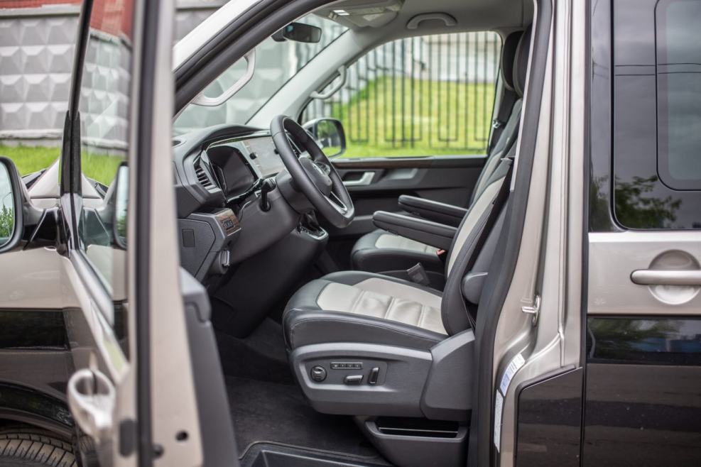Volkswagen Multivan t 6.1 распашные двери