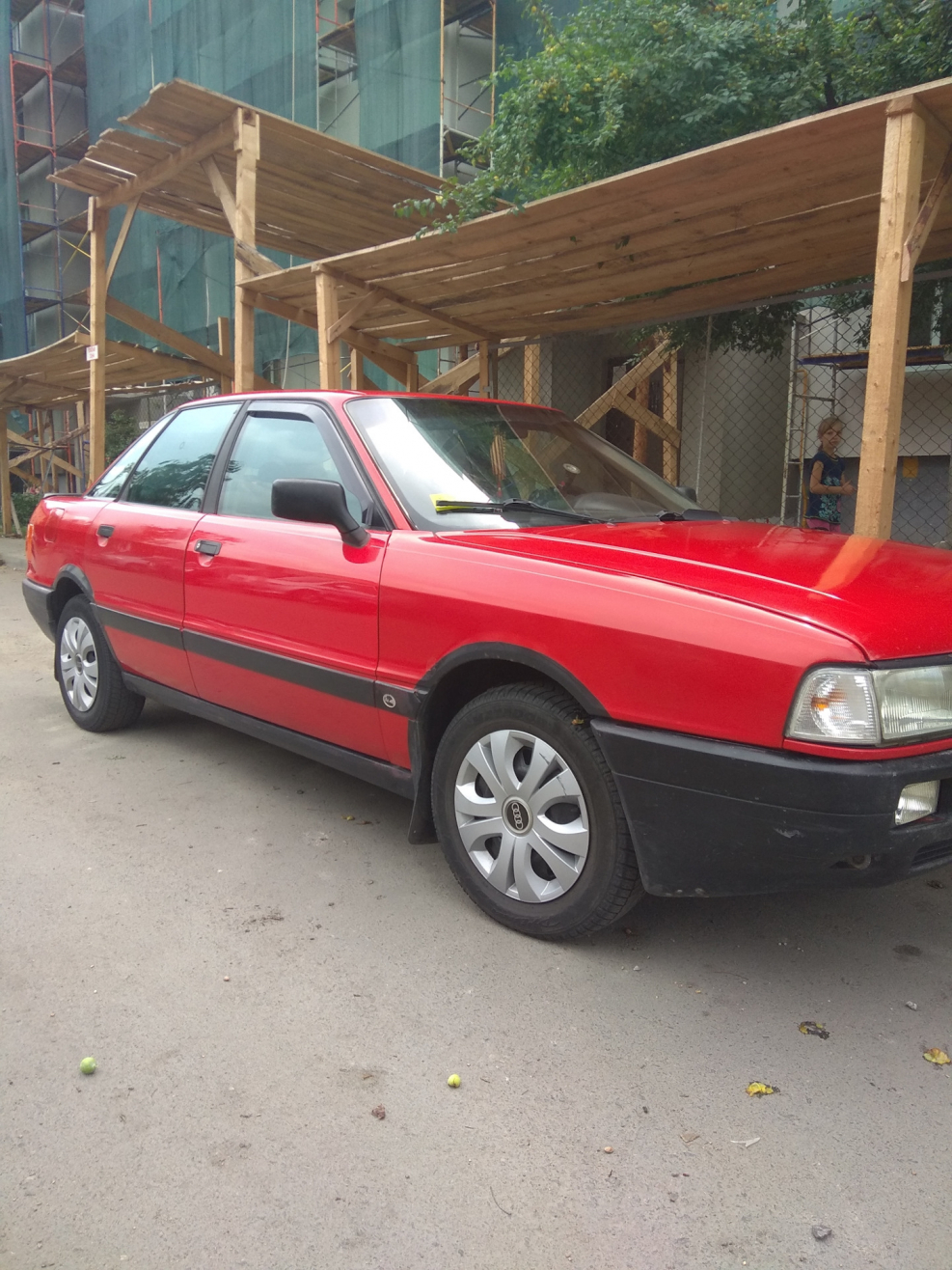 Audi 80 b3 красная