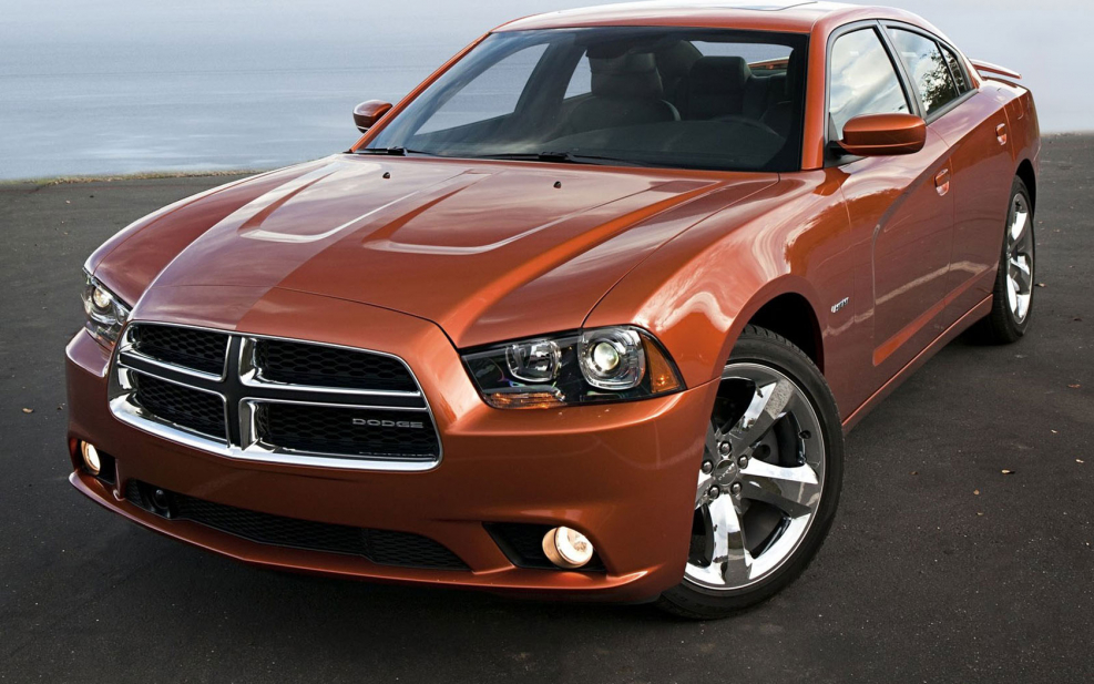 Додж Charger 2010