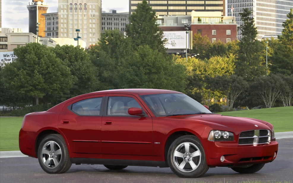 Додж Charger 2010