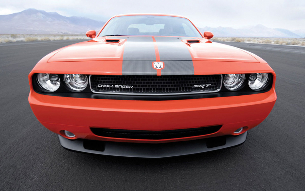 Dodge Challenger srt8 2008
