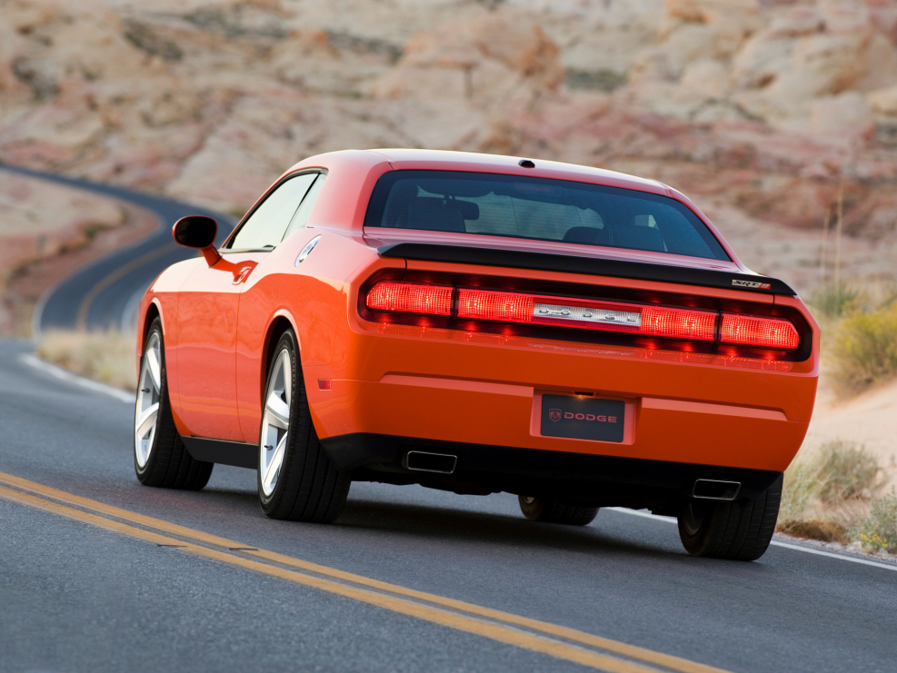 Dodge Challenger srt8 2008