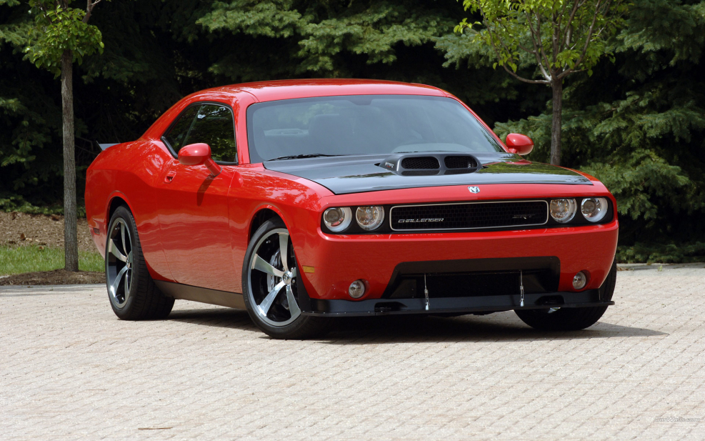 Dodge Challenger srt 2009