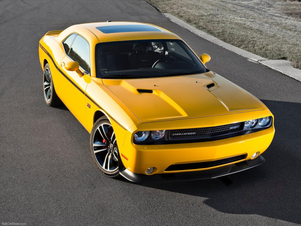 Dodge Challenger srt8 392