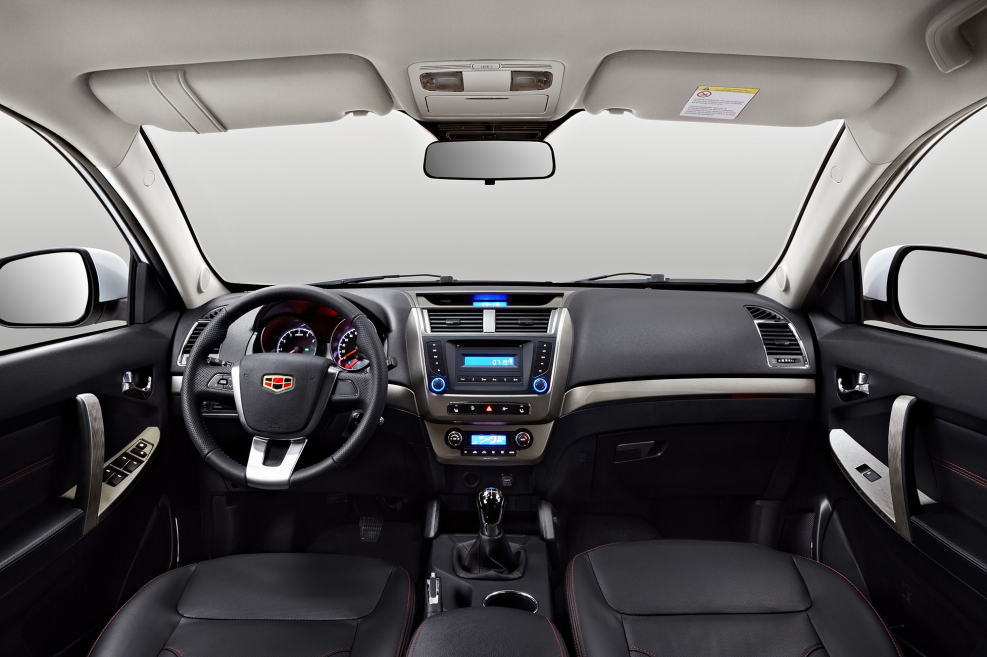Geely Emgrand x7 2016 салон
