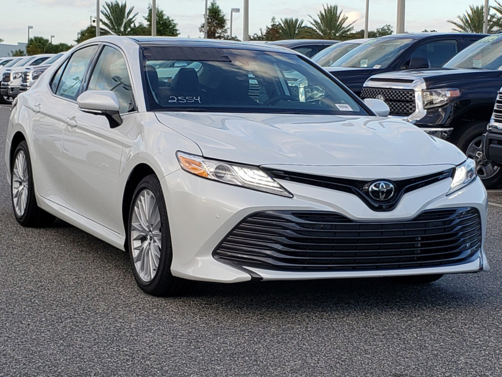 Toyota Camry v6 2019