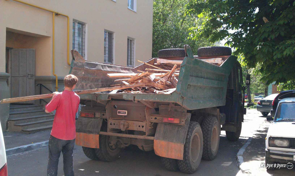 Вывоз мусора КАМАЗ грузчики