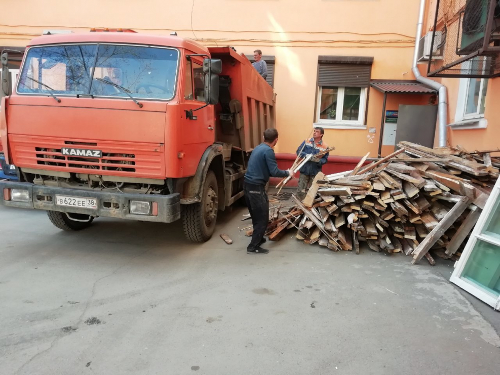 Вывоз мусора КАМАЗ самосвал