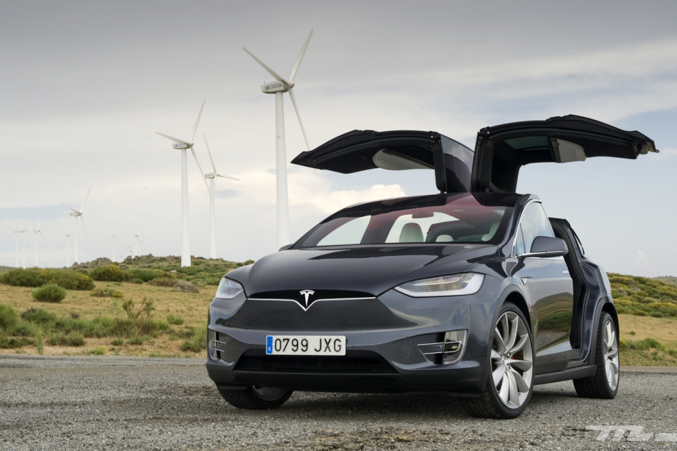 Tesla model x 2016