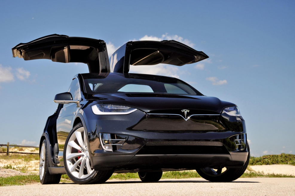 Tesla model p100d