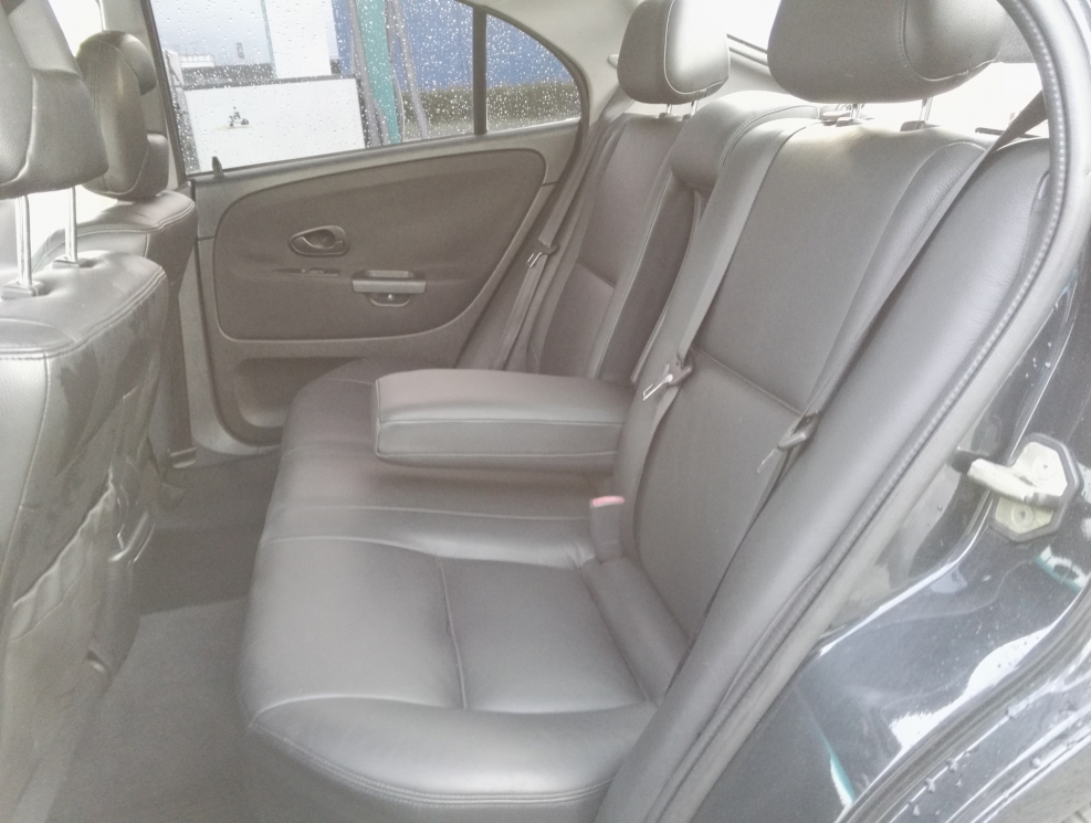 Mitsubishi Carisma, 2001 салон задний ряд