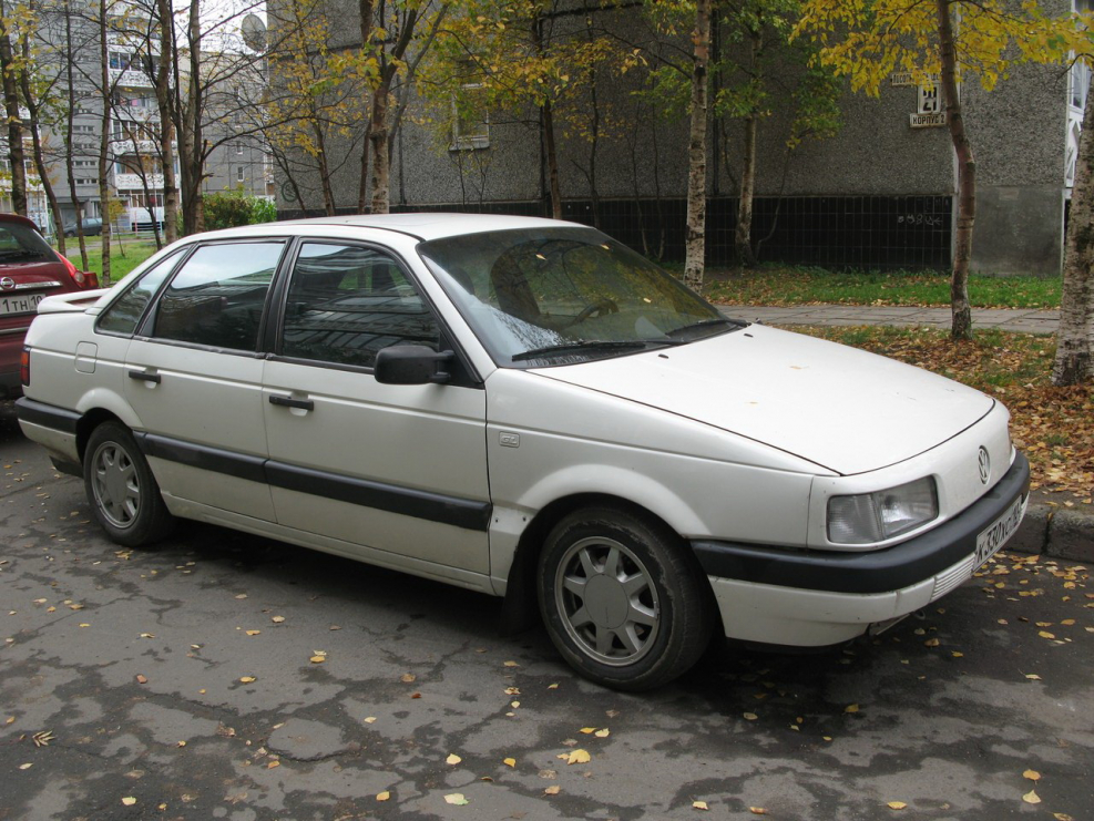 Фольксваген Пассат б3 1988г