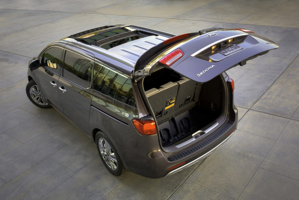 Kia Carnival 2020 багажник