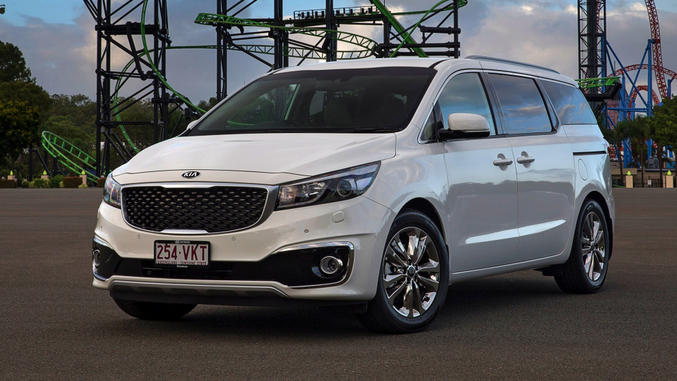 Новый минивэн Kia Carnival