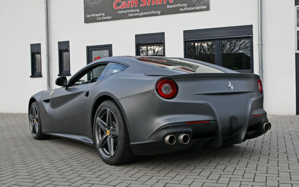 Ferrari f12 Berlinetta серая