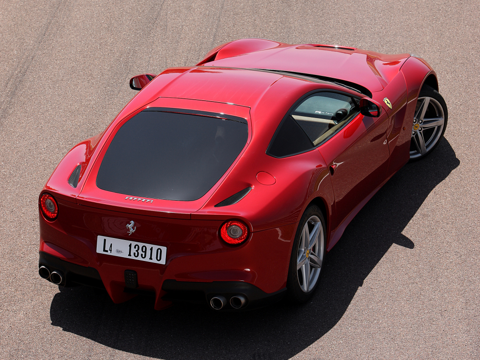 Феррари f12 Berlinetta 2012