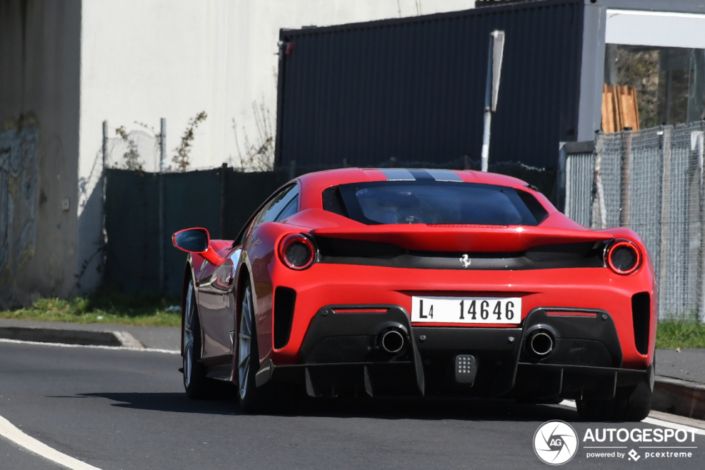 Ferrari 488 pista Black зад