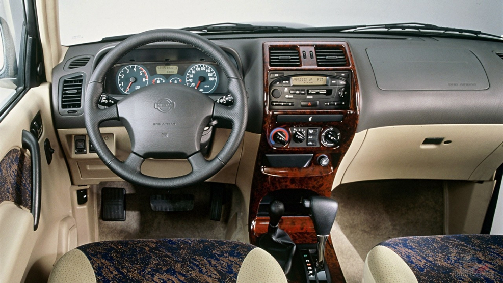 Салон Nissan Terrano 1994 года