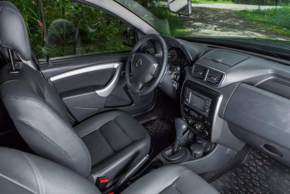 Nissan Terrano 2013 салон