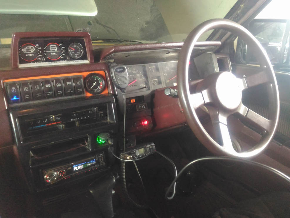 Nissan Terrano 2 1995 салон
