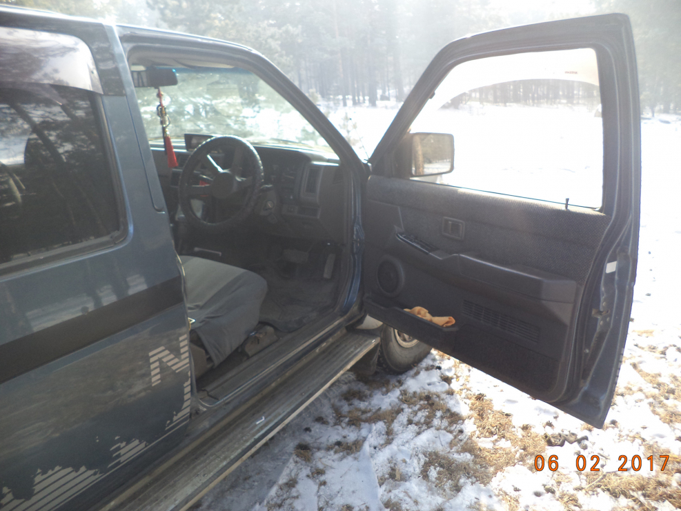 Nissan Terrano 1986 Blue