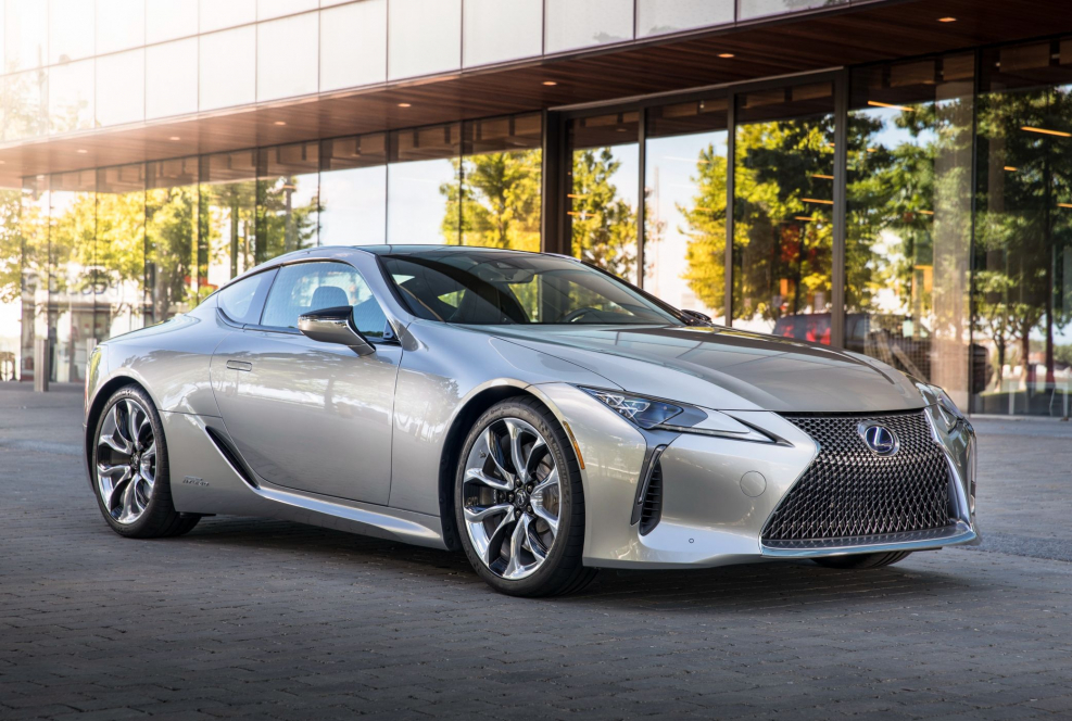 Lexus LC 500 серый