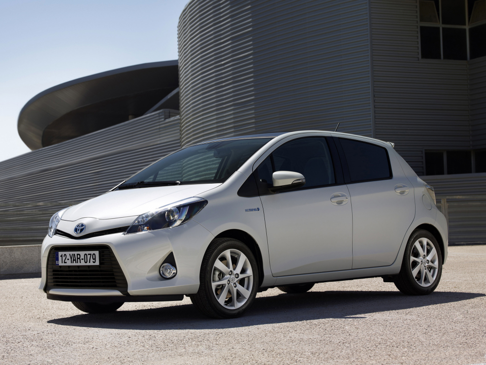 Toyota Yaris 2012 model Hybrid