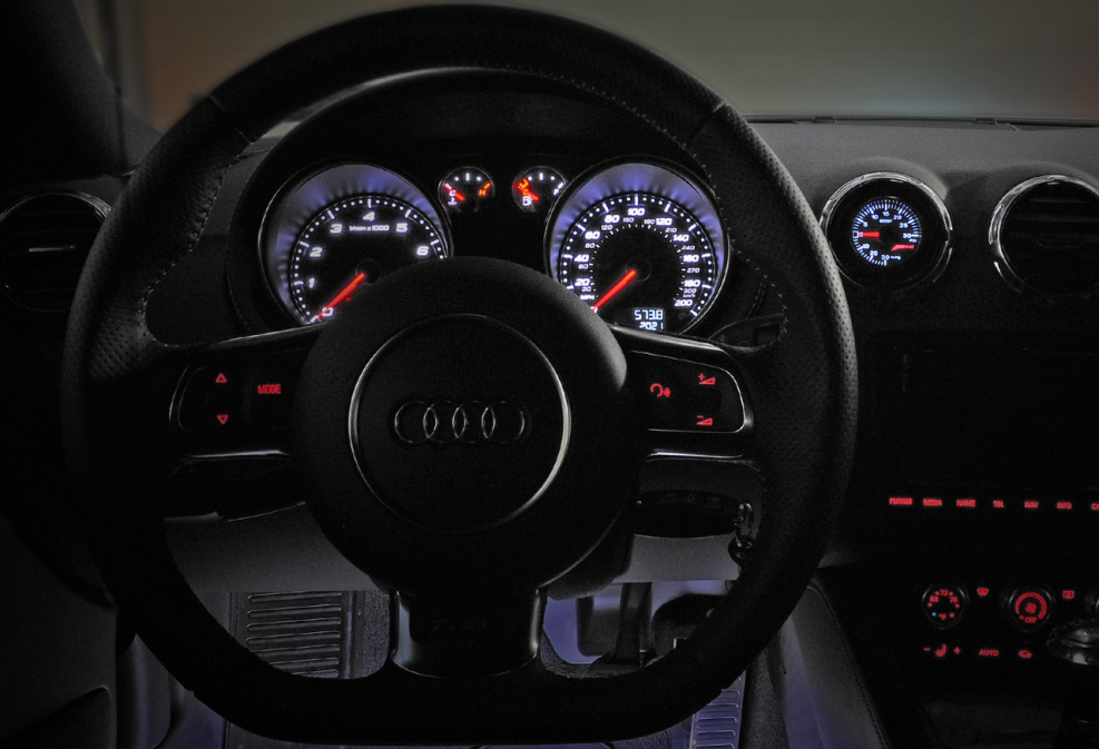 Audi s8 Gauges