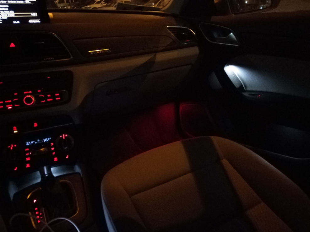 Audi q3 подсветка салона