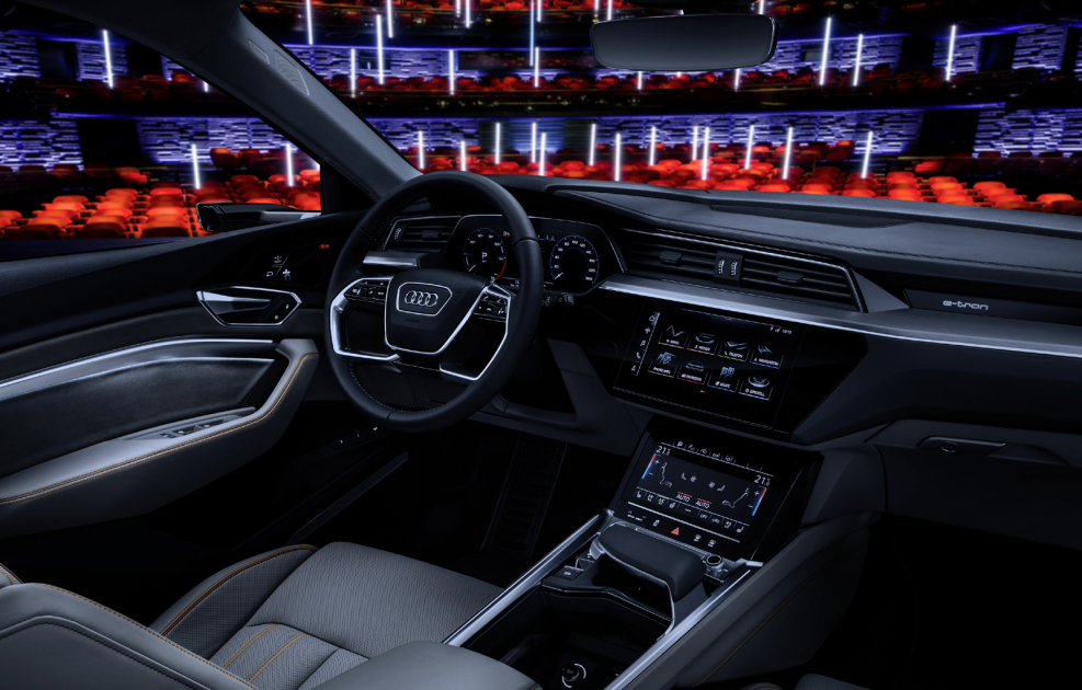 Audi e tron 2019 салон