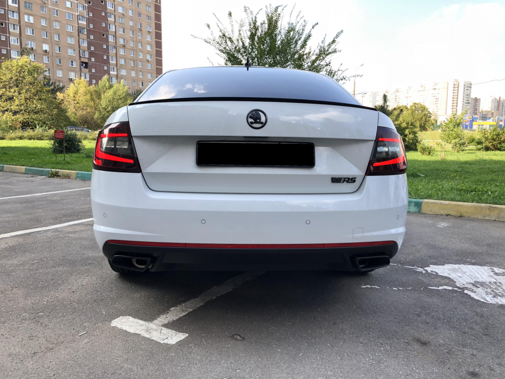 Skoda Octavia a7 сзади